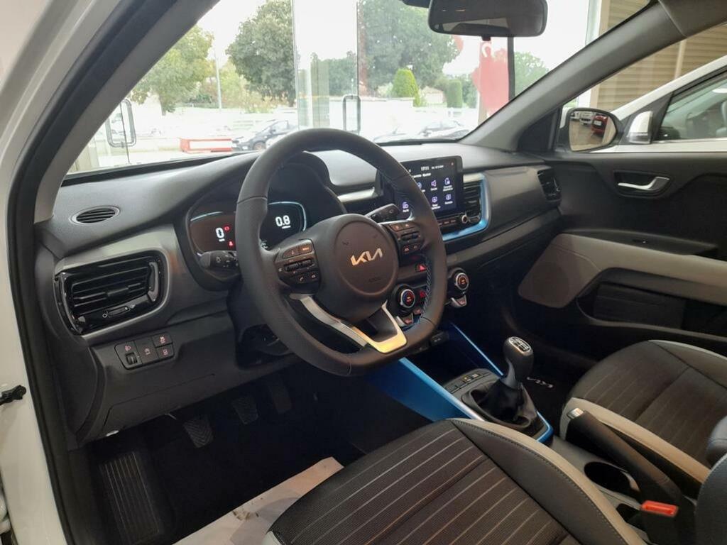 Kia Stonic 1.0 T-GDi 74kW MHEV MT Style Edition 9