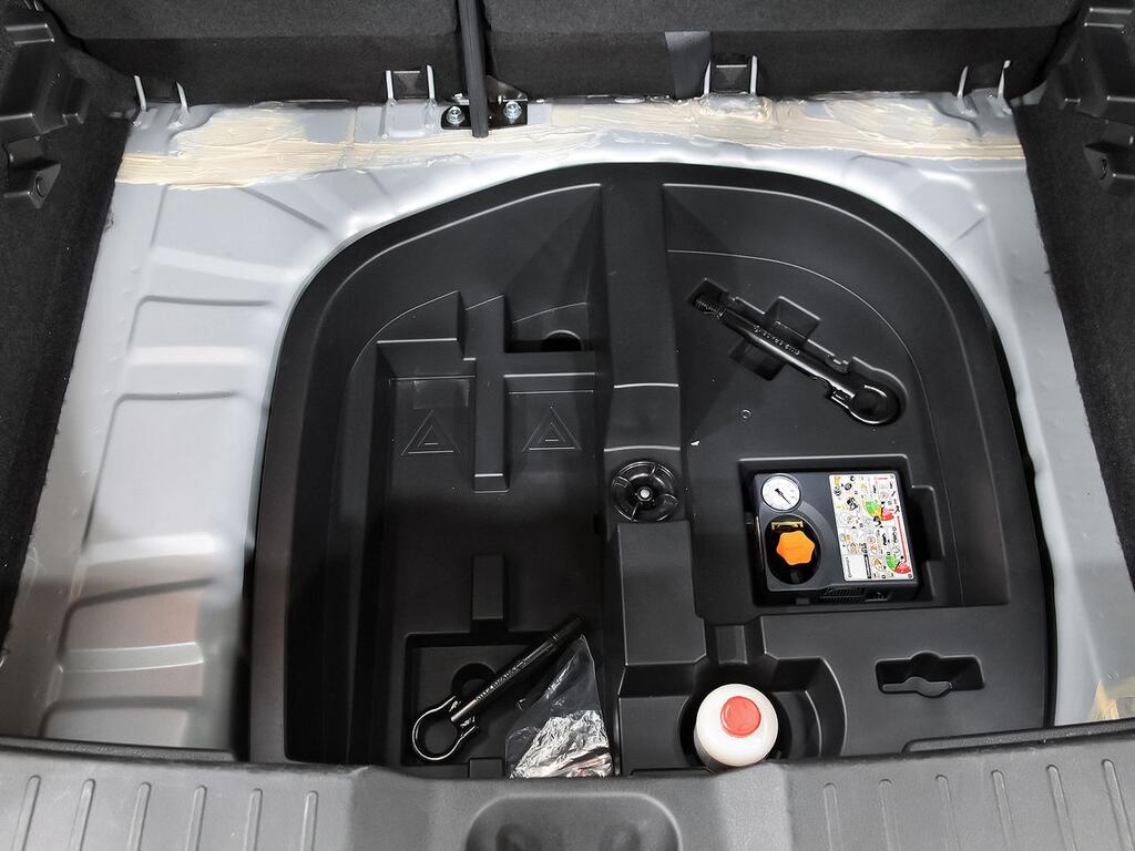 Nissan Juke DIG-T 84 kW (114 CV) 6M/T N-Connecta 27