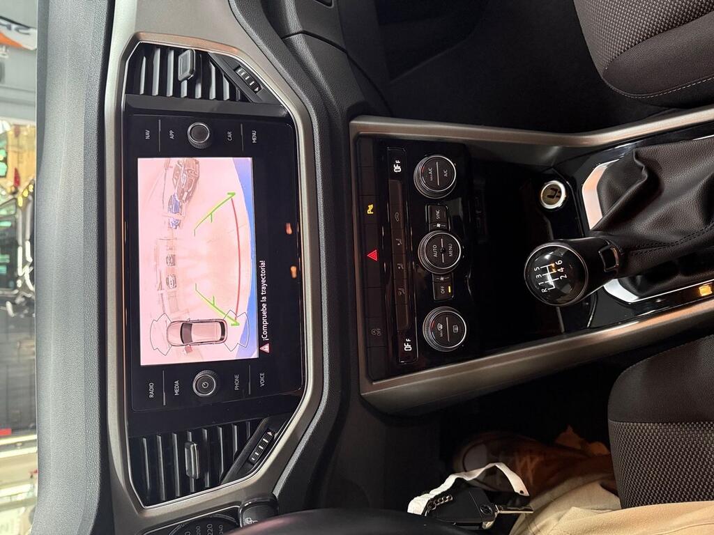 Volkswagen T-Roc R-Line 1.5 TSI 110kW (150CV) 11