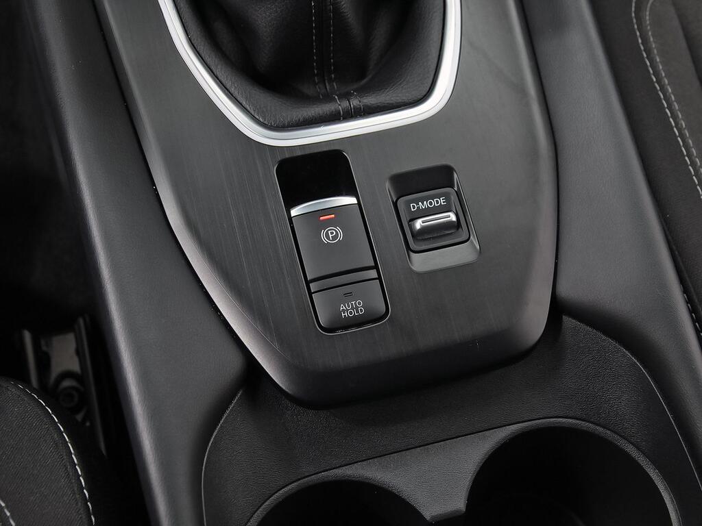 Nissan Qashqai DIG-T 103kW N-Connecta 29