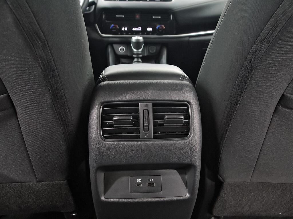 Nissan Qashqai DIG-T 103kW N-Connecta 31