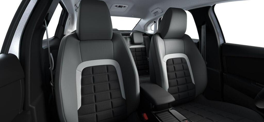 Citroën C4 X Hybrid 136 e-DCS6 Plus 8