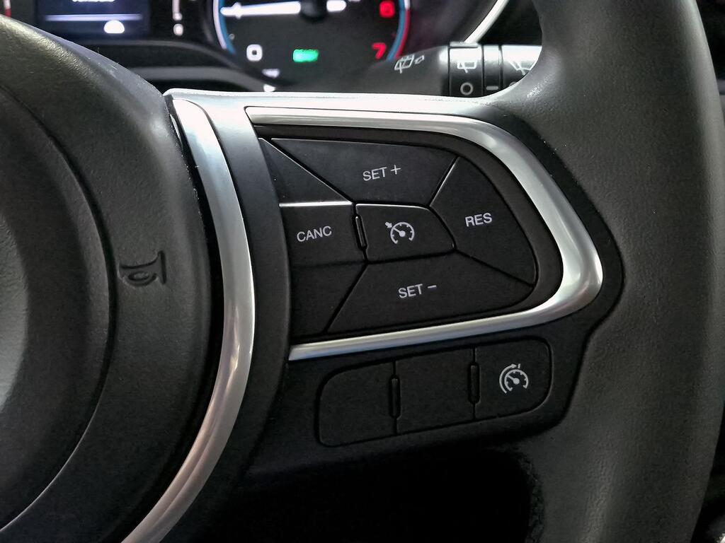 Fiat Tipo City Cross 1.5 Hybrid 97kW (130CV) DCT 17