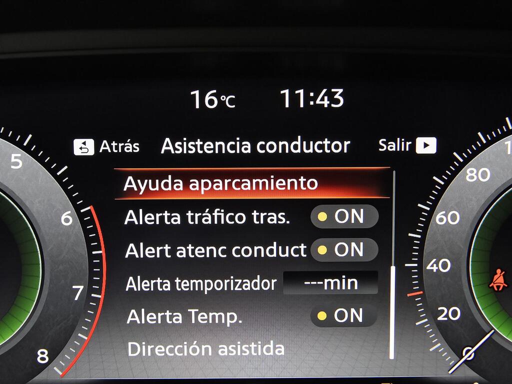 Nissan Qashqai DIG-T 116kW Xtronic N-Connecta 29