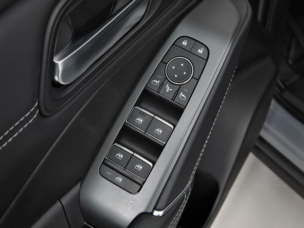 Nissan Qashqai DIG-T 116kW Xtronic N-Connecta 12