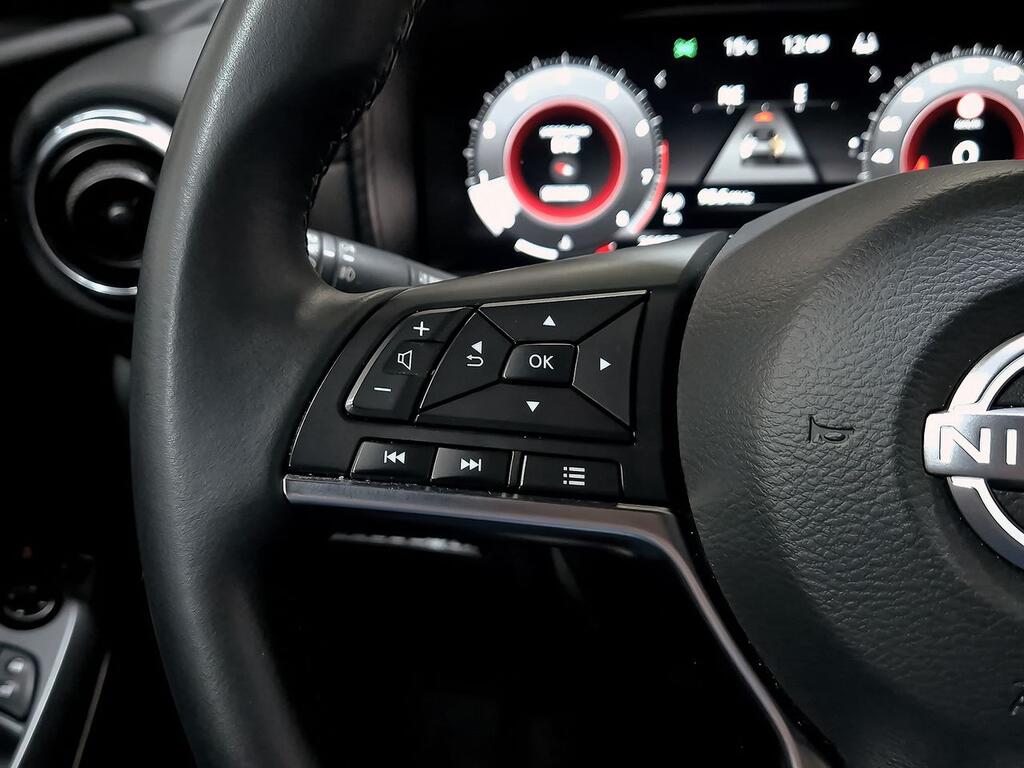 Nissan Juke DIG-T 84 kW (114 CV) 6M/T N-Connecta 17