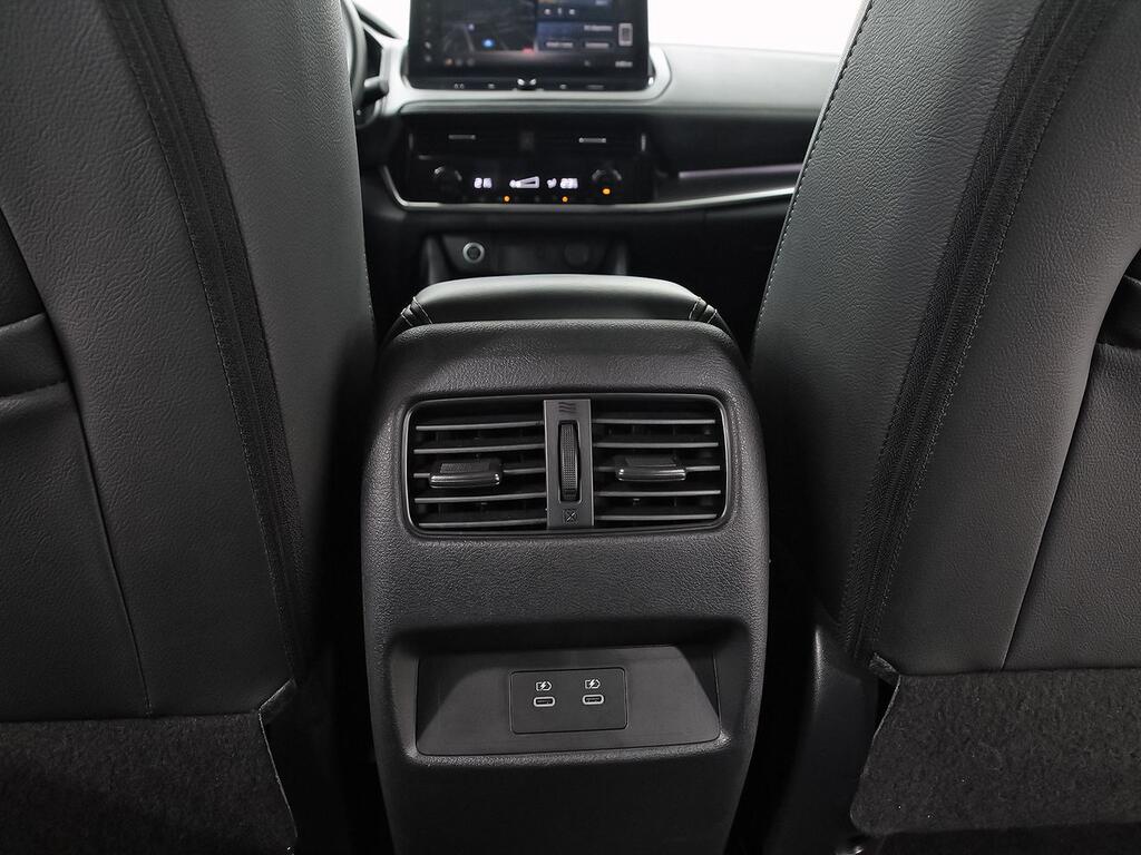 Nissan Qashqai DIG-T 116kW CVT N-Connecta 31