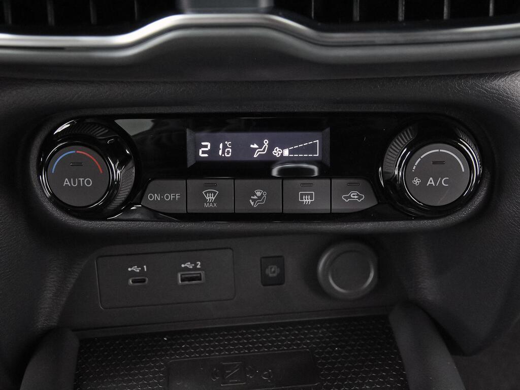 Nissan Juke DIG-T 84 kW (114 CV) 6M/T N-Connecta 29