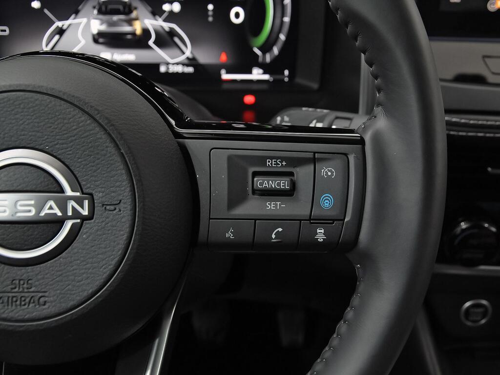 Nissan Qashqai DIG-T 103kW N-Connecta 18