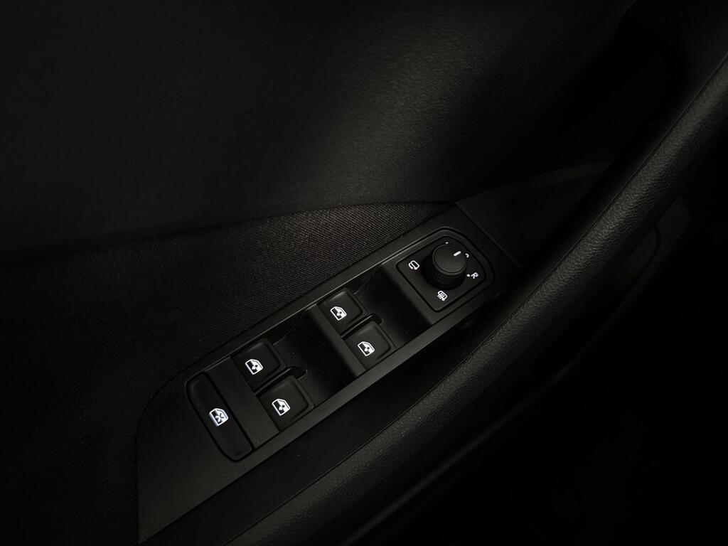 Skoda Kamiq 1.0 TSI 81kW (110CV) DSG AMBITION 17