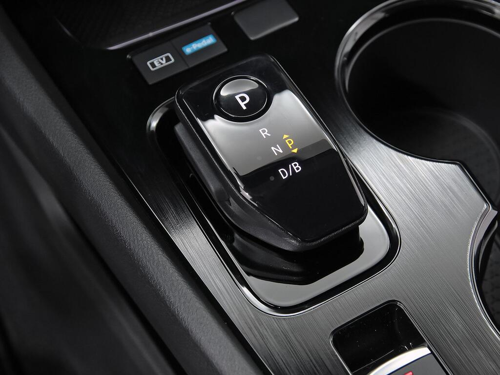 Nissan X-Trail 5pl 1.5 e-POWER 152kW 4x2 A/T N-Connecta 38