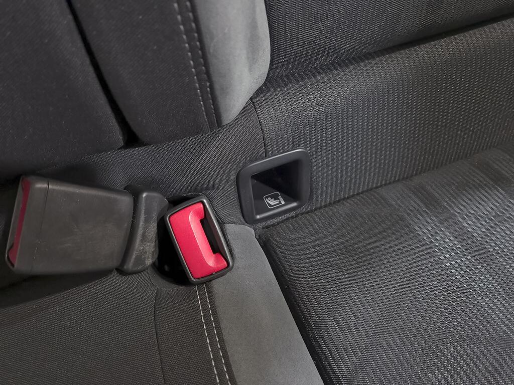 Volkswagen Taigo R-Line 1.0 TSI 81kW (110CV) DSG 38