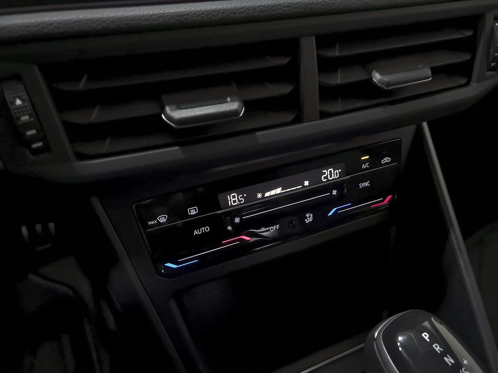 Volkswagen Taigo R-Line 1.0 TSI 81kW (110CV) DSG 29