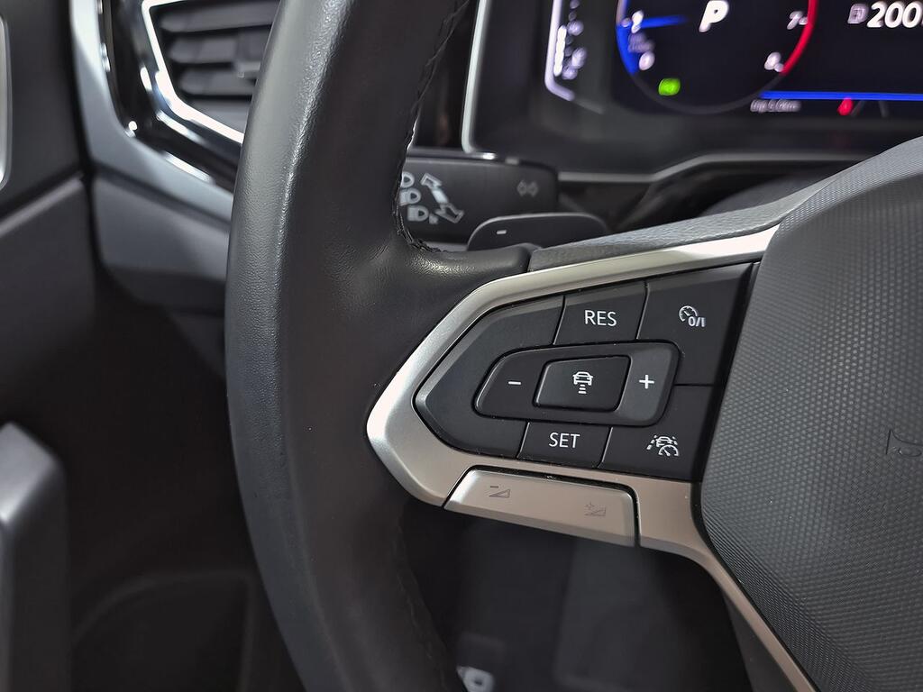 Volkswagen Taigo R-Line 1.0 TSI 81kW (110CV) DSG 16