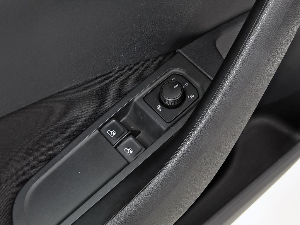 Skoda Kamiq 1.0 TSI 70kW (95CV) AMBITION 13