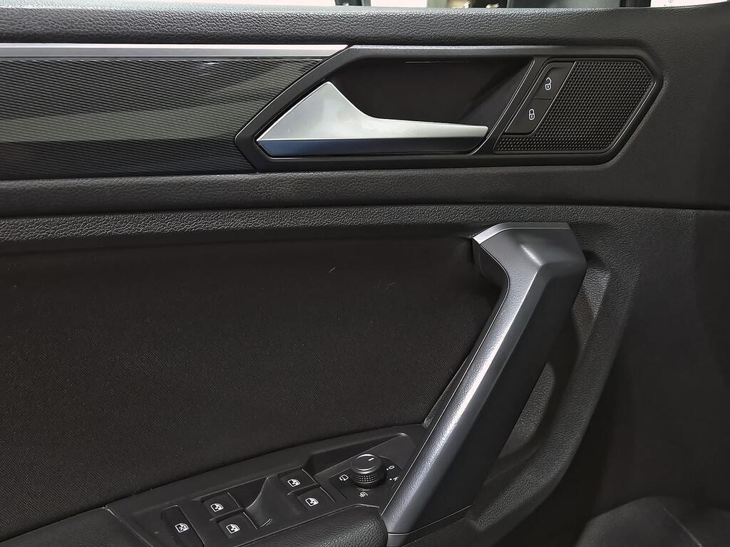 Volkswagen Tiguan Sport 1.5 TSI 110kW (150CV) DSG 29