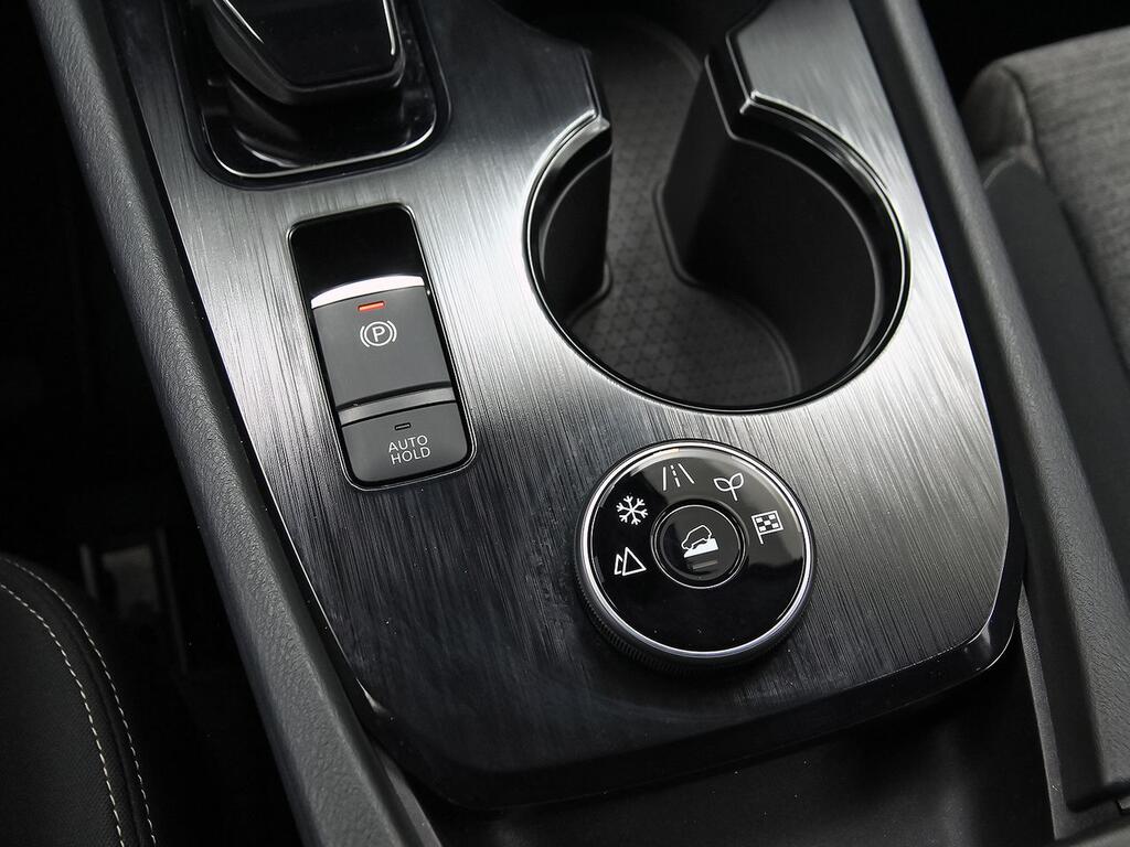 Nissan X-Trail 5pl 1.5 e-4ORCE 158kW 4x4 A/T N-Connecta 30