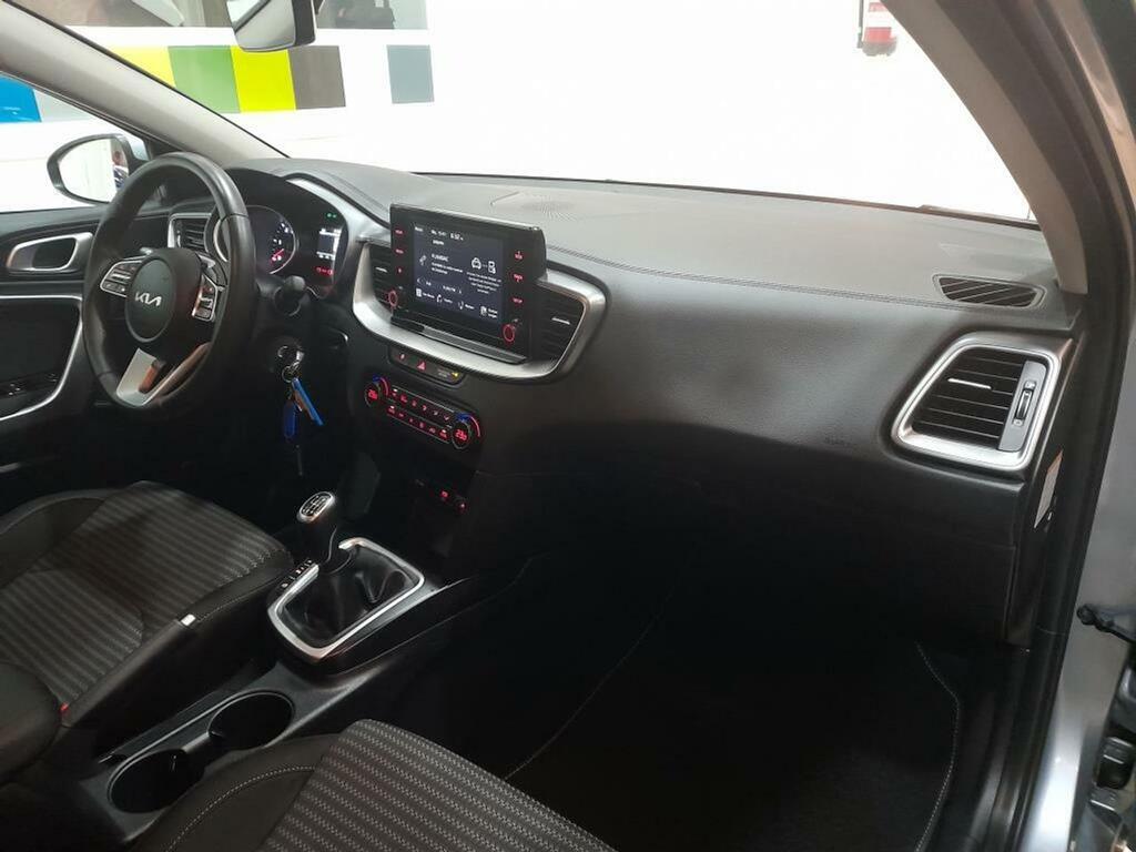 Kia Ceed 1.0 T-GDi 88kW (120CV) Drive 10