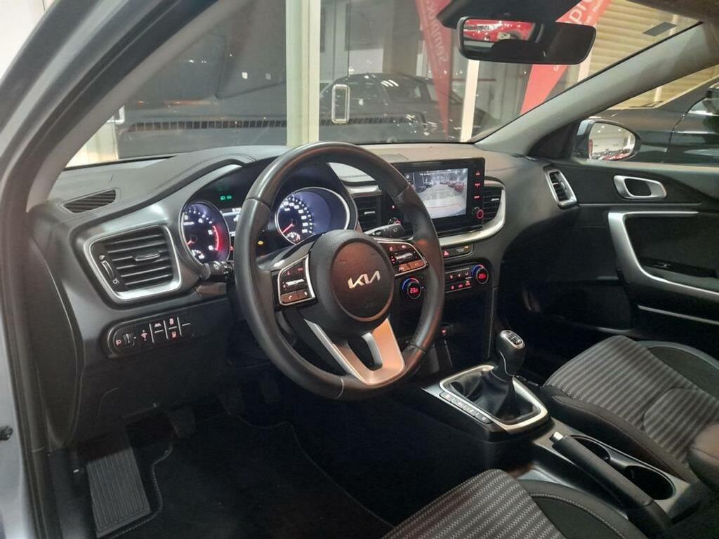 Kia Ceed 1.0 T-GDi 88kW (120CV) Drive 14