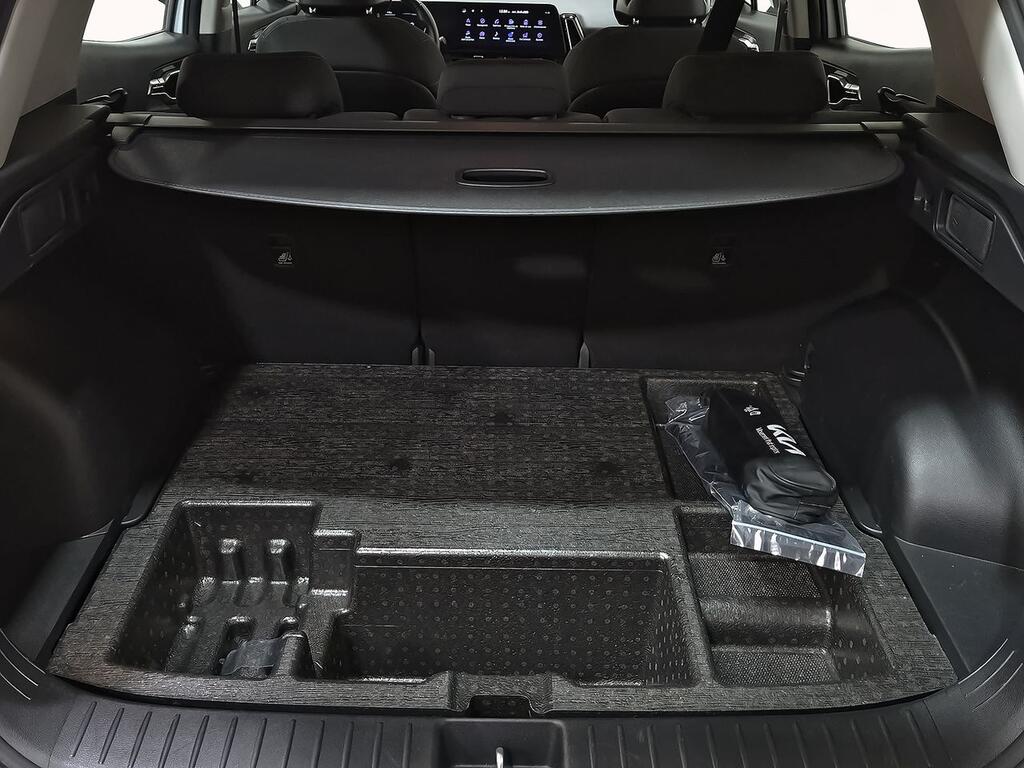 Kia Sportage 1.6 T-GDi MHEV 118kW (160CV) Drive 17″ 42