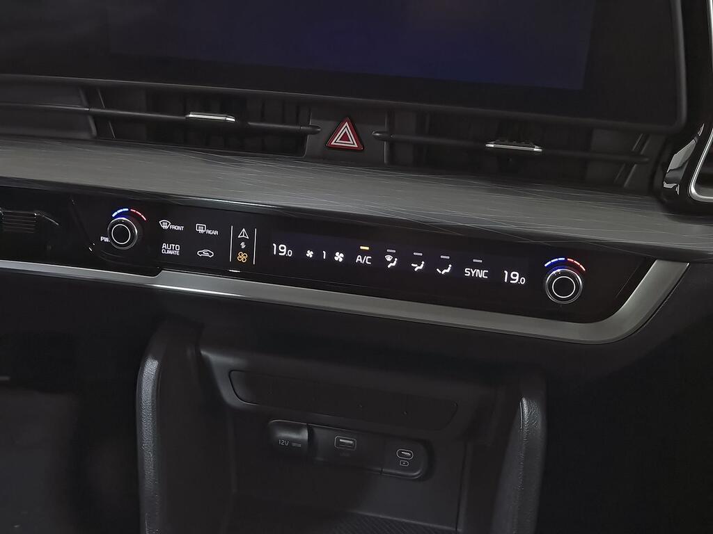 Kia Sportage 1.6 T-GDi MHEV 118kW (160CV) Drive 17″ 31