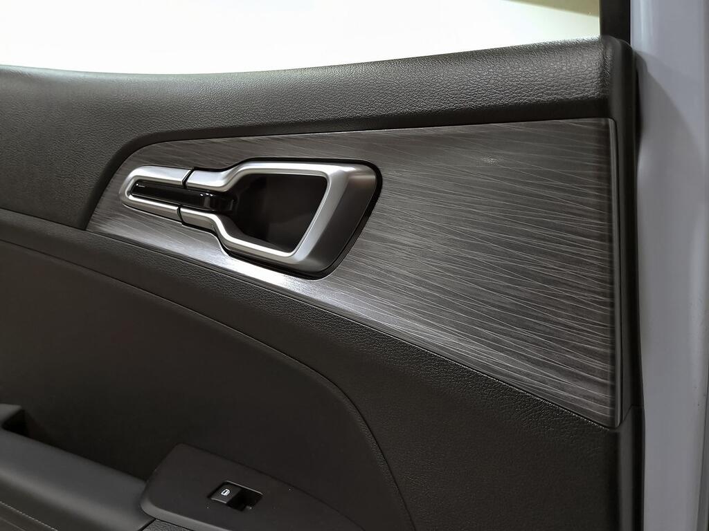 Kia Sportage 1.6 T-GDi MHEV 118kW (160CV) Drive 17″ 39