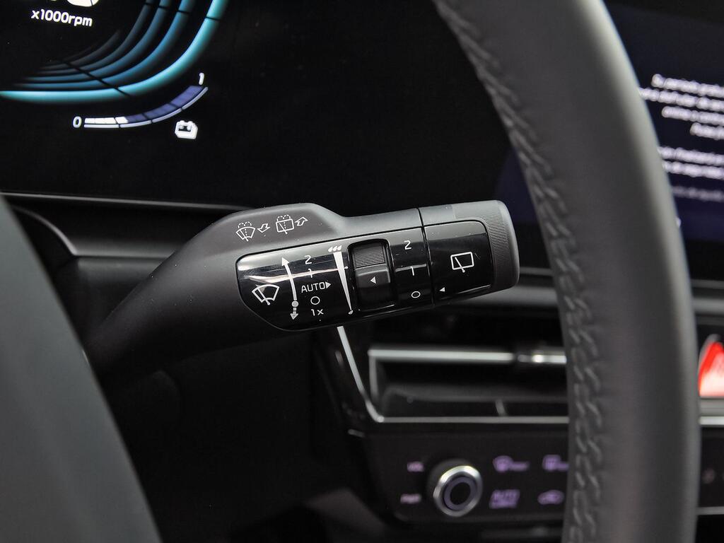 Kia Niro 1.6 GDi HEV 95kW (129CV) Drive 16