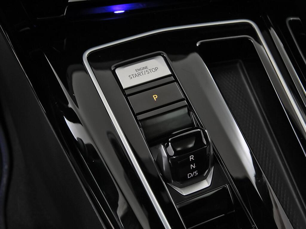 Volkswagen Golf R 2.0 TSI 235kW (320CV) 4Motion DSG 32