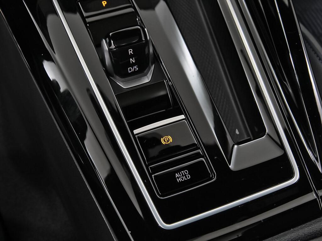 Volkswagen Golf R 2.0 TSI 235kW (320CV) 4Motion DSG 33