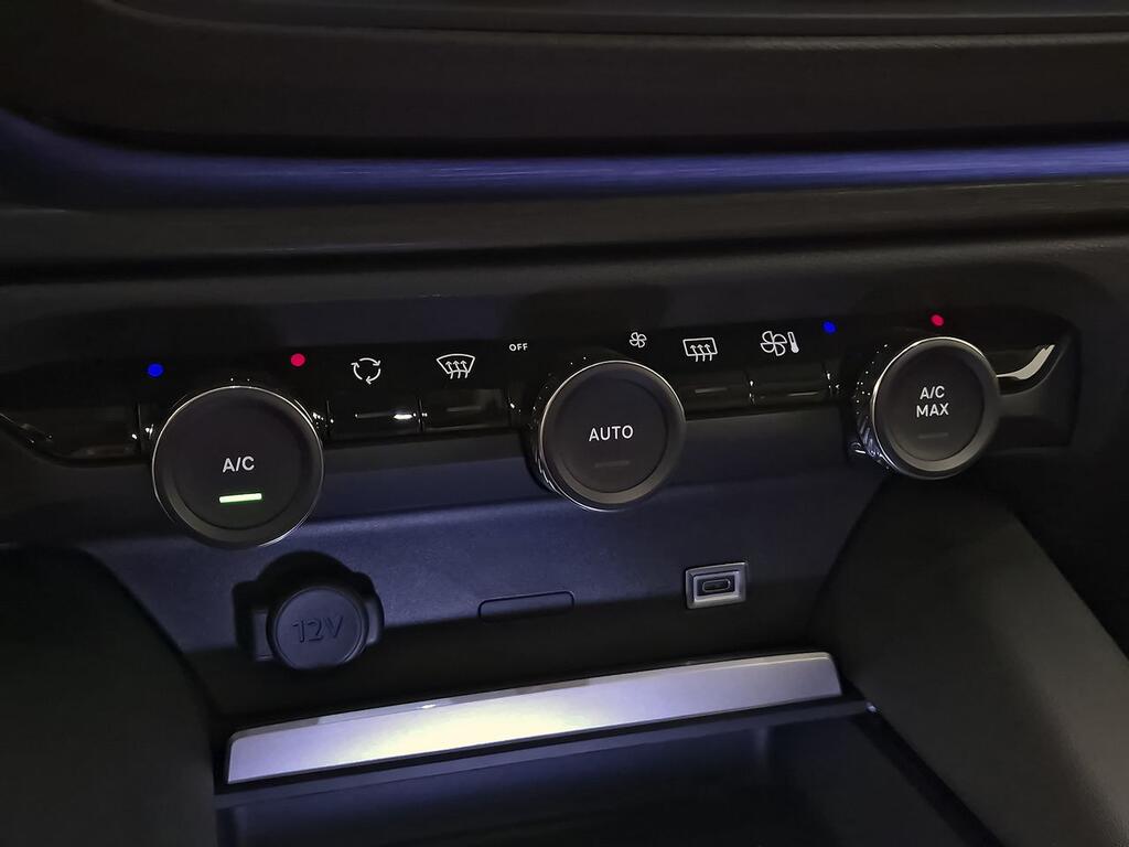 Citroën C5 X PureTech 96kW (130CV) S&S EAT8 Plus 26