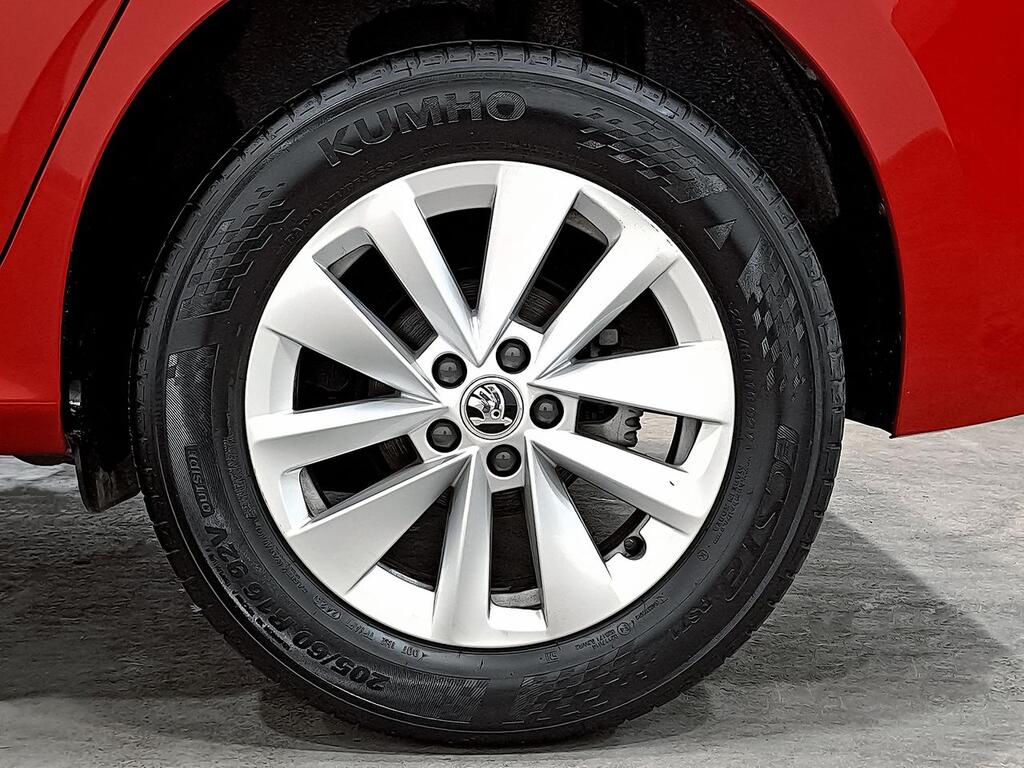 Skoda Kamiq 1.0 TSI 81kW (110CV) AMBITION 8