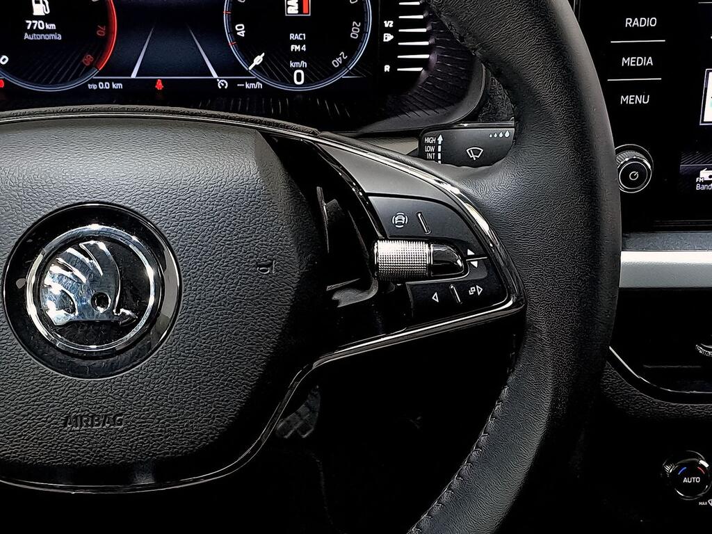 Skoda Kamiq 1.0 TSI 81kW (110CV) AMBITION 16