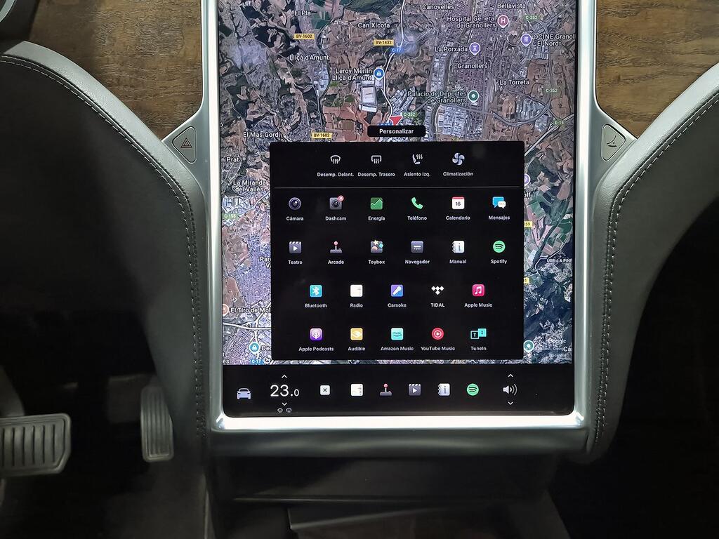 Tesla Model X 75D 4WD 26