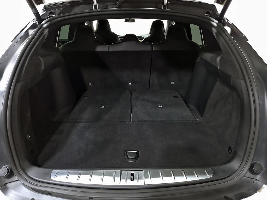 Tesla Model X 75D 4WD 9