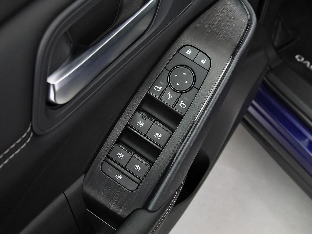 Nissan Qashqai DIG-T 103kW (140CV) mHEV 4x2 Acenta 12