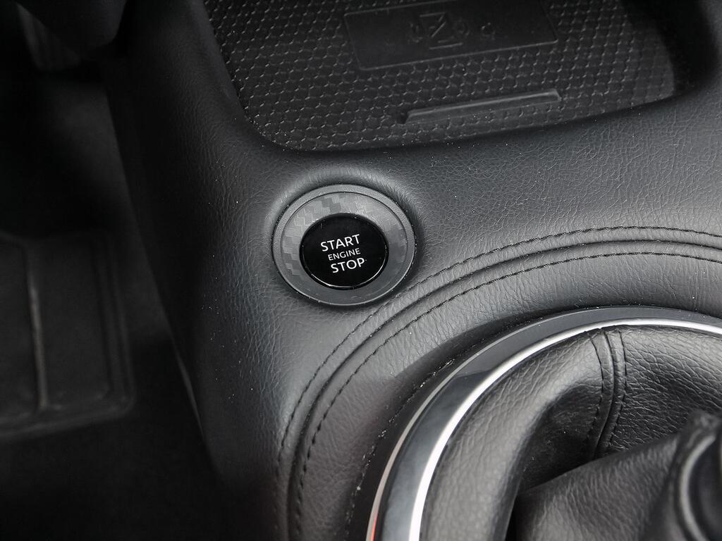 Nissan Juke DIG-T 84 kW (114 CV) 6M/T N-Connecta 26