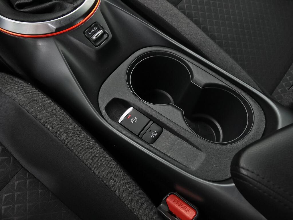 Nissan Juke DIG-T 84 kW (114 CV) 6M/T N-Connecta 29