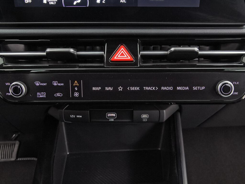 Kia Niro 1.6 GDi HEV 95kW (129CV) Drive 31