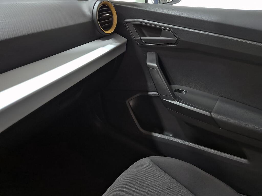 Seat Ibiza 1.0 MPI 59kW (80CV) Reference 4