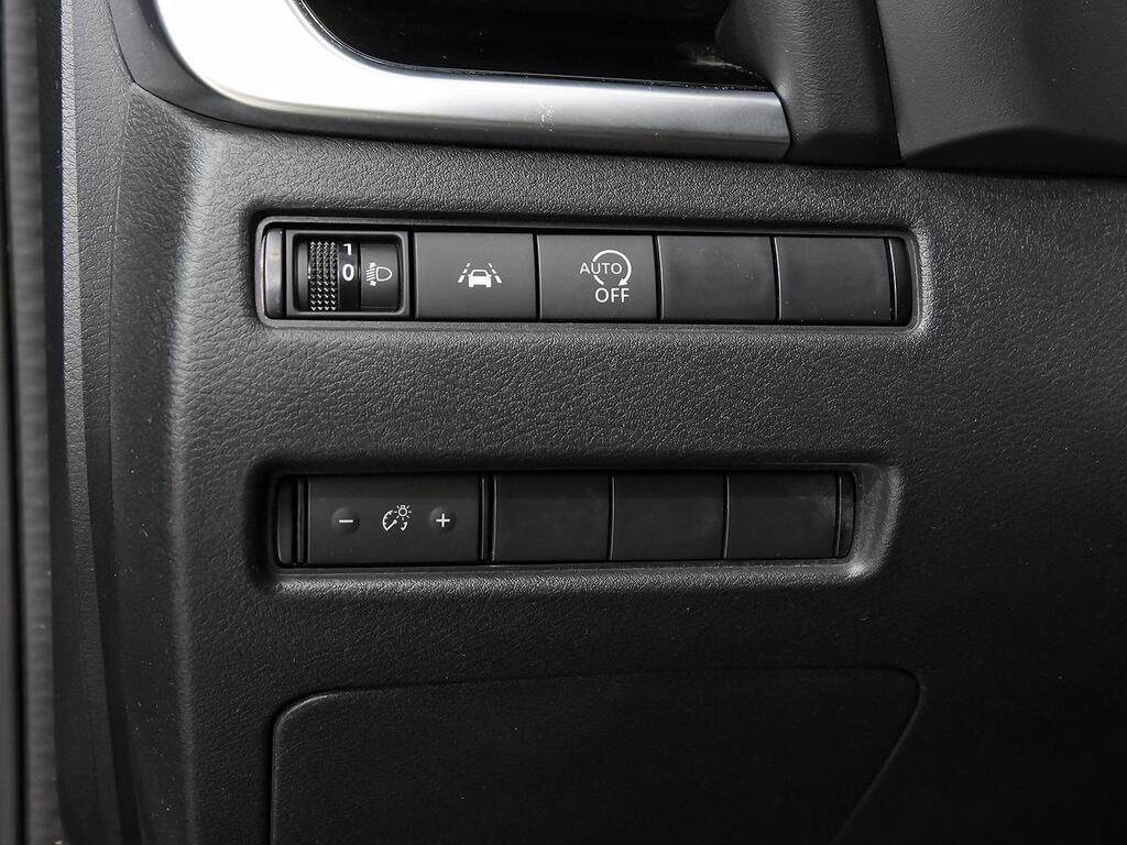 Nissan Qashqai DIG-T 103kW N-Connecta 12