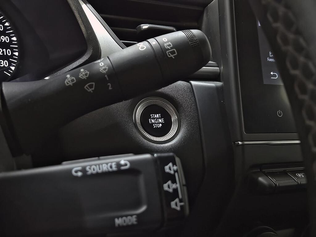 Renault Captur Intens TCe 140CV GPF Micro Híbrido 16