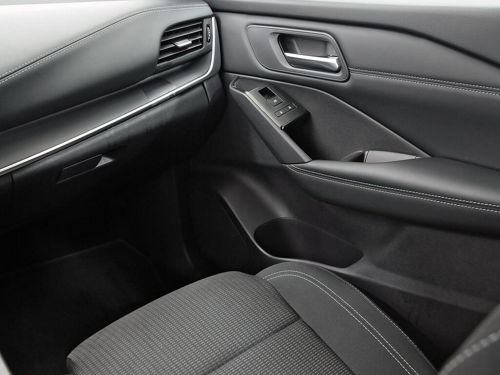 Nissan Qashqai DIG-T 103kW (140CV) mHEV 4x2 Acenta 28