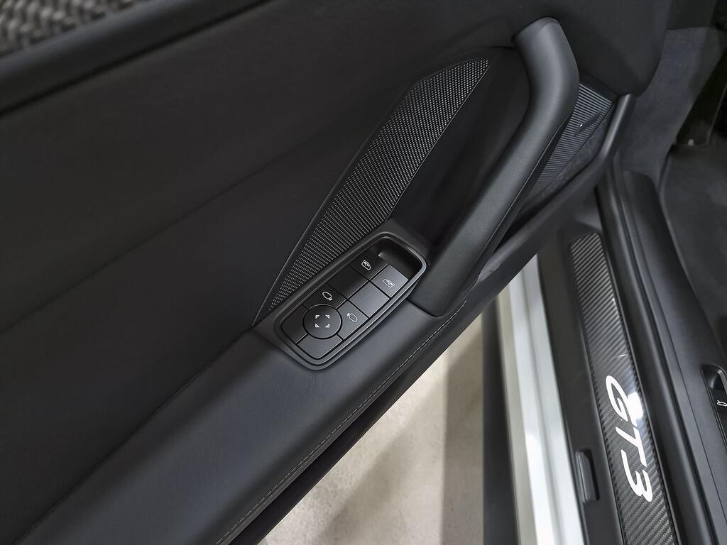 Porsche 911 GT3 Pack Touring 10