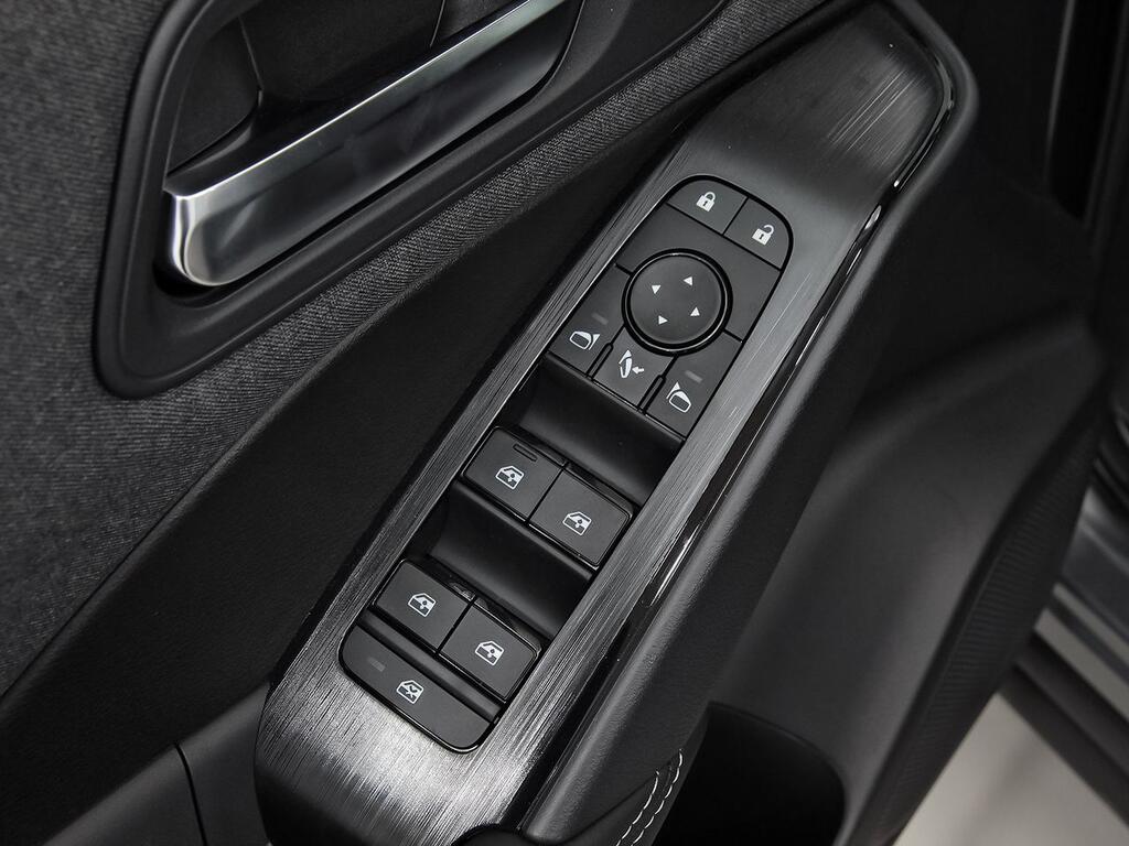 Nissan Qashqai DIG-T 103kW (140CV) mHEV 4x2 Acenta 12