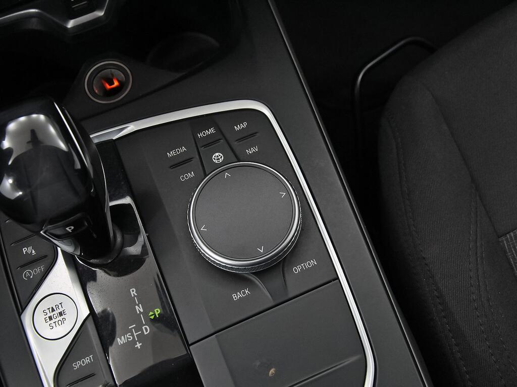 BMW Serie 1 118d Business Auto. 33