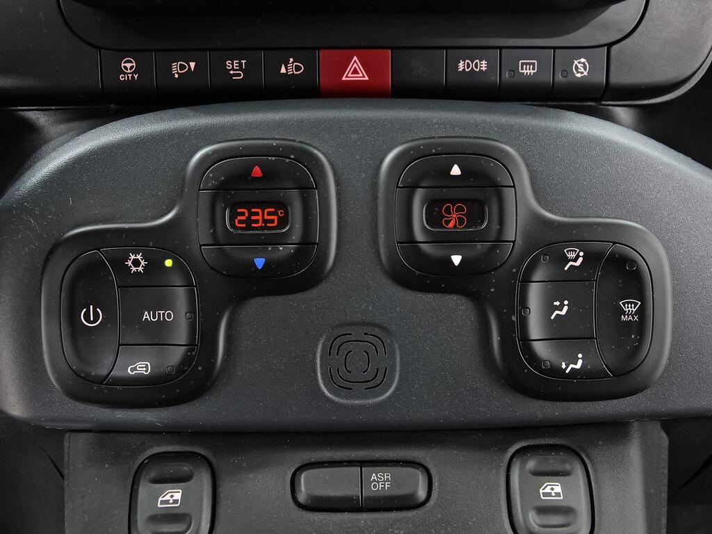 Fiat Panda City Cross 1.0 Gse 51kw (70CV) 26