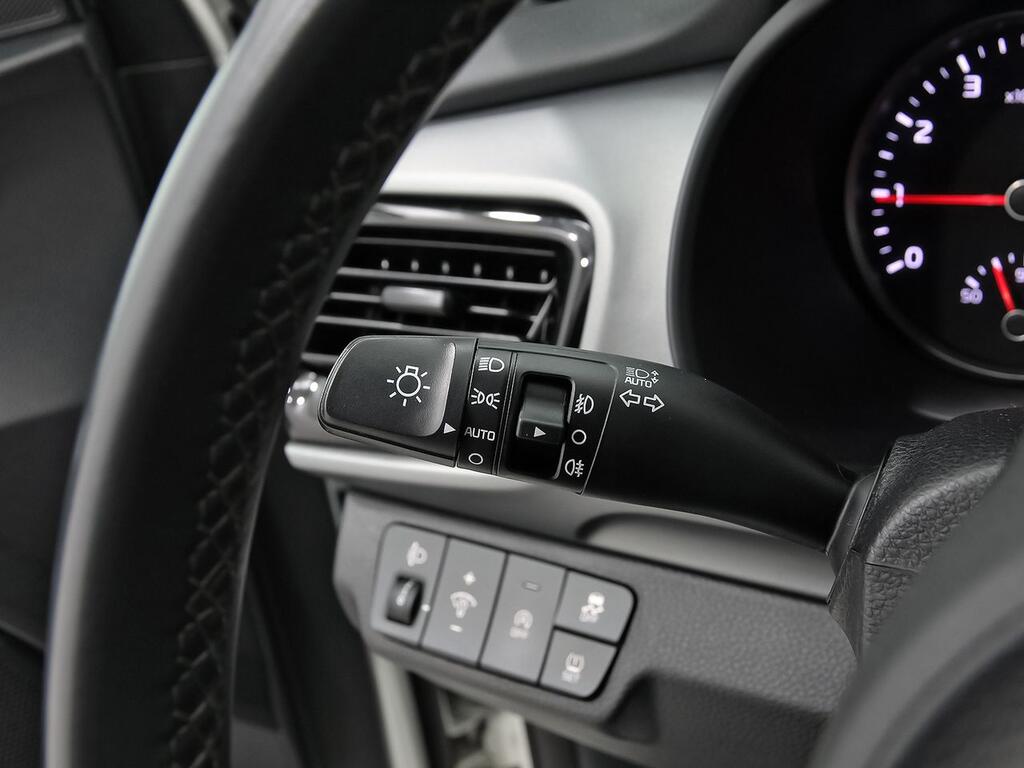 Kia Stonic 1.0 T-GDi 88kW (120CV) MHEV Drive DCT 15