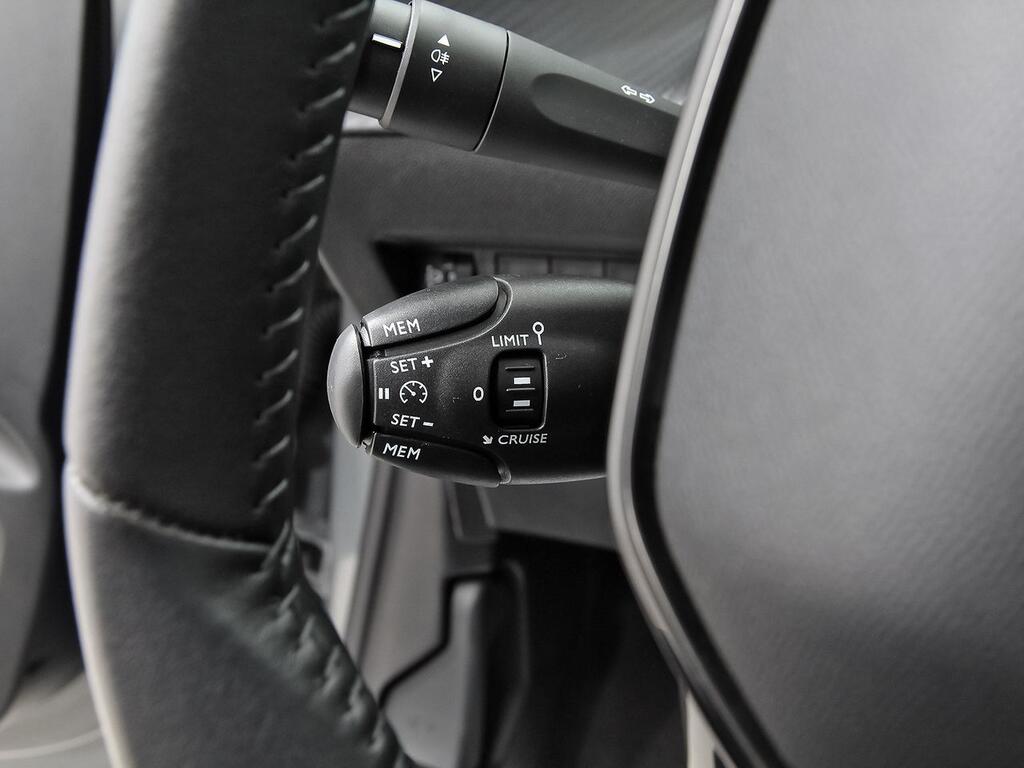 Peugeot 208 Active Puretech 100 16