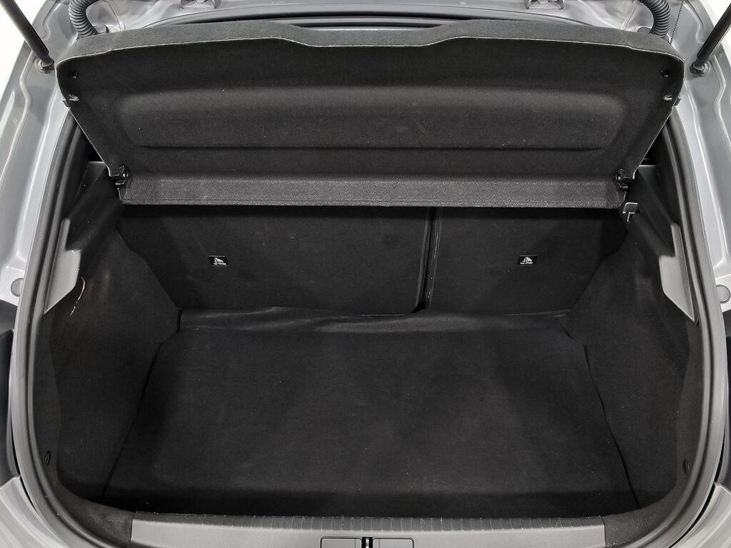 Peugeot 208 Active Puretech 100 10