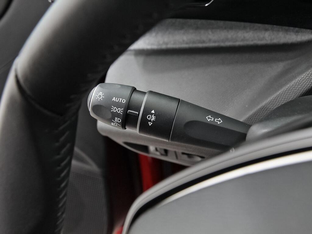 Peugeot 308 5P Allure PureTech 130 S&S MAN 12